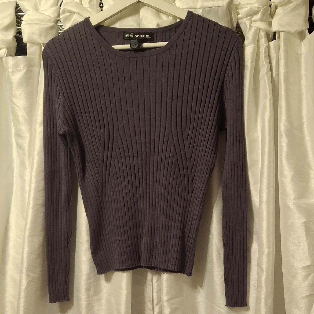 Revue Ribbed Knit Top in Gray Lg